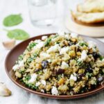 Salade de quinoa aux aubergines et à la feta